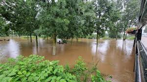 De veiligheidsregio meldt stormschade en wateroverlast door stevige buien in met name de gemeenten landgraaf en kerkrade. Qpiphhltja78lm