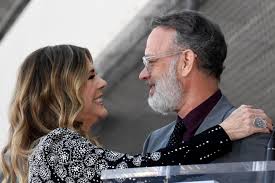 Tom hanks has been starring in movies and tv shows for over 30 years, and it's really not easy to pick some of his most… we all know and love tom hanks for his iconic roles or performances. Tom Hanks Und Rita Wilson Nach Corona Diagnose Geht Es Ihnen Besser Gala De