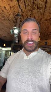 Eren Azadi Blauer Auge