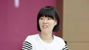 Tentang bulan mengisahkan 5 sahabat, ila, mawi, bulat, budi dan ketot. Park Ji Sun Meninggal Komedian Jenaka Tenar Di Korea