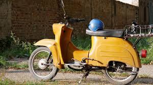 Whether you have a city bike, touring bike, road bike, gravel bike or mtb: Simson Mopeds Mit Spatz Schwalbe Und Star Bis An Den Balaton Helvetia Versicherungen