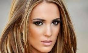 Check spelling or type a new query. Meches Et Balayage 20 Modeles Presentant Des Cheveux Mechees Ou Avec Un Balayage