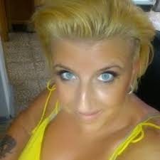 Nicole Huse (@huse_nicole)