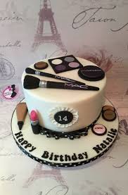 Choose from our collection of pretty handbags, shoes and makeup cakes. 27 Great Picture Of Birthday Cakes For 14 Years Old Girl Davemelillo Com 14th Birthday Cakes 13th Birthday Cake For Girls Make Up Cake