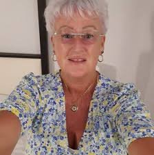 Could you offer friendship, support, advice and guidance to a local family  going through difficult times? Please email info@homestarttandw.org.uk for  more information.