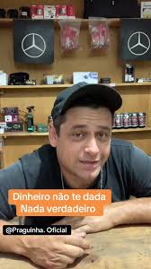 Handling Banknotes in a Personal Workspace