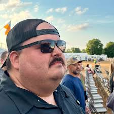 Where to get a decent haircut in Sturgis without a long wait?