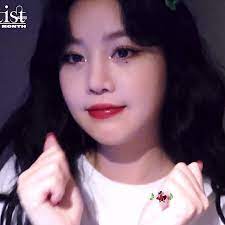 Korean 1998 (g)idle / 304 gifs last update: Seo Soojin Uploaded By On We Heart It
