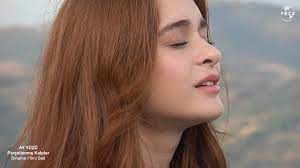 زیرنویس فیلم Moon Face Shattered Hearts 2022 - بلو سابتايتل