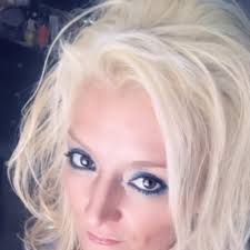 Jennifer Mcvicker's Instagram, Twitter & Facebook