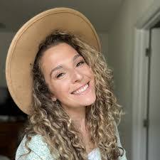 Alex Shaver's Instagram, Twitter & Facebook