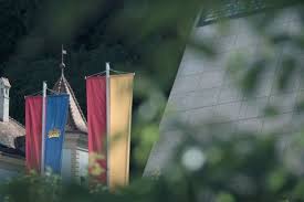 In addition, the bank develops and manages real estate investments in germany, switzerland, the uk, and liechtenstein. Willkommen Beim Bankenverband Liechtenstein