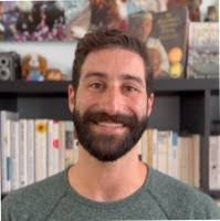 Tamara Bedford's Instagram, Twitter & Facebook