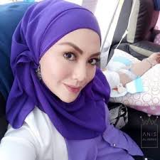 Beliau pun tidak kisah gambarnya tiada dalam. 5 Trivia Menarik Perlu Anda Tahu Tentang Anis Al Idrus Encikshino Com