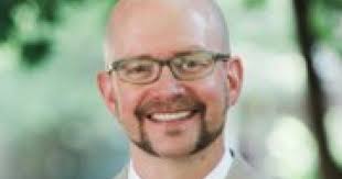 Garnar named dean of Kraemer Family Library