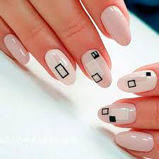 Decoración de uñas cortas con rayas. Estilo De Unas Blancas