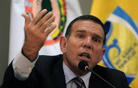 Juan Ángel Napout y el hondureño Alfredo Hawit se oponen a su extradición a  #EEUU: https://t.co/XiAAlIBfql