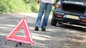 Seperti yang diketahui, tidak semua kendaraan bisa memasang lampu rotator. 4 Dosa Besar Pengemudi Menyalakan Lampu Hazard Otomotif Liputan6 Com