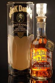 Pin De Carlos Alberto Vargas Lopez En Botellas De Licores Hermosas En 2019 Botellas De Licor Tragos Para Fiestas Y Whisky