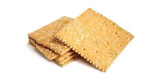 I cracker fatti in casa non conterranno grassi idrogenati e oli vegetali di dubbia provenienza, come l'olio di palma. Cracker Fatti In Casa 10 Ricette Homemade Piu Una Greenme