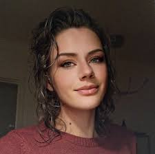 Wat mis ik je nu heel erg. Geen kerst meer samen 😥 Waar jij altijd zo naar  uitkeek. Gezellig met elkaar zijn was voor jou het belangrijkste. Vorig  jaar heb je genoten