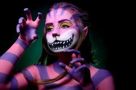 (1) nos complace informar que la película alicia en el país de las maravillas ya estádisponible para ver de forma online, esperamos que haya sido de tu agrado y. Pin De Belen Porto En Creep Maquillaje De Gato Disfraces Gatos