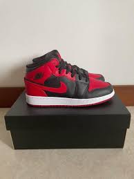 Air Jordan 1 Mid Banned 2020 Gs Men S Fashion Footwear Sneakers On Carousell