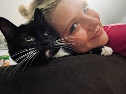 Ashley Wolverton (@ashwolv6)