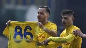 peˈtrolul ploˈjeʃtʲ), commonly known as petrolul ploiești, or simply as petrolul, is a romanian professional football club based in ploiești. Video Petrolul Ploiesti Poli Iasi 3 0 In Optimile Cupei Romaniei Debut De Cosmar Pentru Andrei Cristea Pe Banca Moldovenilor
