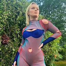 Zara larsson är inte bara stor i sverige, utan hennes musik spelas. Zara Larsson On Twitter Uk Watch Me Do A Special Quarantine Performance Of Love Me Land At Petercrouchsaveoursummer 9 15 Tonight On Bbcone Https T Co Ehdppj2qlp