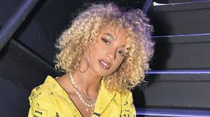 It was later remixed with vocals from american r&b singer chris brown, and it was released on may 31, 2019 under def jam recordings as a single. Danileigh Best Mp3 For Android Apk Download