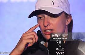 575 Robin Rains Stock Photos, High-Res Pictures, and Images