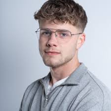 🎓 I'm excited to share that I officially graduated cum laude from the MSc  International Business & Management program at the University of Groningen!  My thesis, “Developing Sustainability…