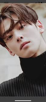 The Traitors' star Elnaaz Norouzi stuns in elegant white co-ords 🤍✨