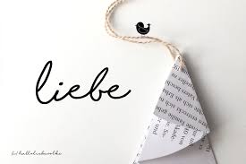 Fensterbilder lustige tiere falken basteln fur kinder. Mein Grosster Fan Oder Baumschmuck Der Begeistert Hallo Liebe Wolke