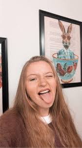 Rusty Hanna's Instagram, Twitter & Facebook