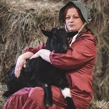 Since someone initially pointed out the dress's resemblance to someone from frontier. 30 Hilarious People Nailing The Target Dress Challenge