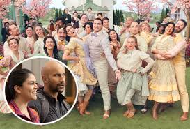 A couple on a backpacking trip discovers a magical town in which everyone acts like they're in a musical from the 1940s. Vkk0aqy5unqdim