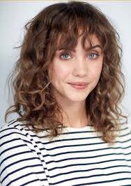 There are plenty of blonde hair trends from long bobs to medium layered hairstyles with bangs. Pin On Hairstyles For 2020
