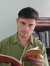 Descubre 'Mi madrina' de Carlos Luis Fallas