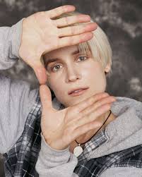 These Montreal Artists Recreated '90s Teen Heartthrob Photos With Women