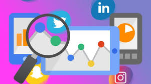 Sosial media memiliki pengertian sebagai interaksi sosial antara manusia dalam bertukar informasi. Apa Itu Social Media Specialist Tanggungjawab Jenis Media Sosial