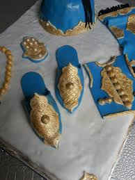 Cakes Design Babouches Et Gilet En Pate A Sucre Pour Une Circoncision Cookie Desserts Cake Design Sugar Cookie