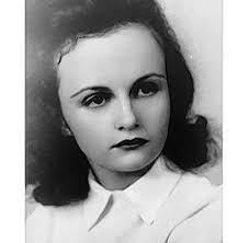 Ann Sarno's Instagram, Twitter & Facebook