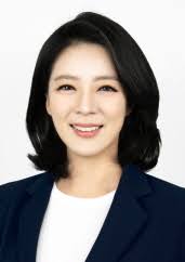 배현진 미래통합당 의원은 13일 고(故) 박원순 전 서울시장 아들에게 항소심 재판 증인출석에 응하라고 거듭 요구했다. ë°°í˜„ì§„ êµ­íšŒì˜ì› ì†Œê°œ ëŒ€í•œë¯¼êµ­êµ­íšŒ