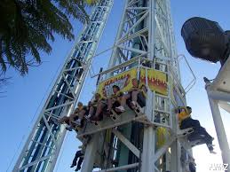 The tallest structure in orange county, and much taller than the mission:breakout ride at disney california adventure. Supreme Scream Flat Ride At Knotts Berry Farm Parkz Theme Parks