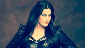 Daarmee is de grote overeenkomst tussen de twee snel gevonden: Nightwish S Floor Jansen Has A Baby Girl Louder