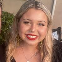 Valerie Shedd's Instagram, Twitter & Facebook