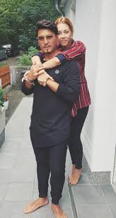 Encuentra fotos de stock perfectas e imágenes editoriales de noticias sobre erich klann en getty explora 1.337 fotografías e imágenes de stock sobre erich klann o realiza una nueva búsqueda para. Erich Klann Photos Facebook