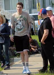 He spends his days smoking weed and dreaming of being a tattoo artist until events force him to grapple with his. Watch The King Of Staten Island 2020 Full Movie Thekingofstates Twitter